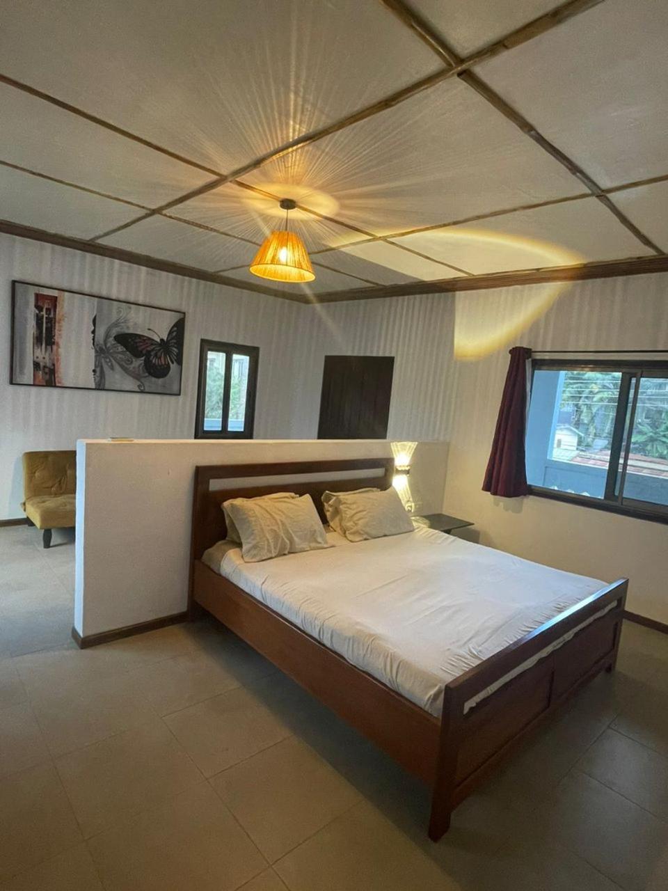 Omanye Lodge Accra Eksteriør billede
