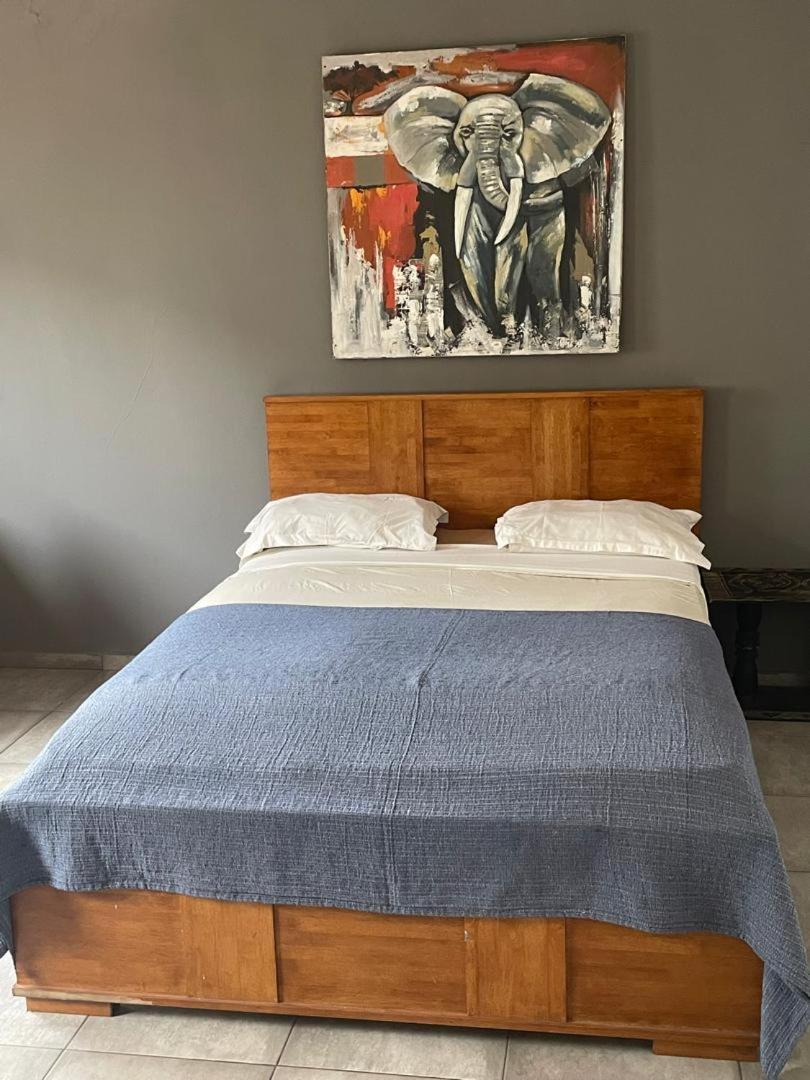Omanye Lodge Accra Eksteriør billede